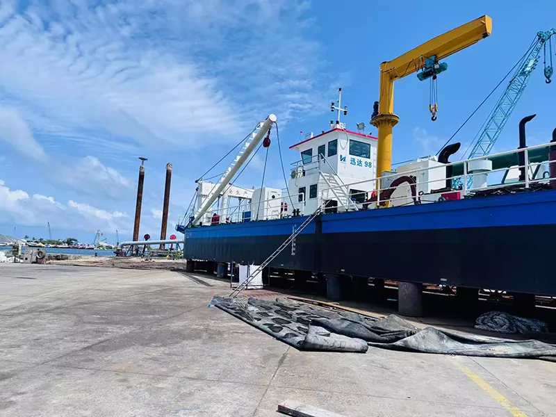 سفينة الحفارة الثقيلة