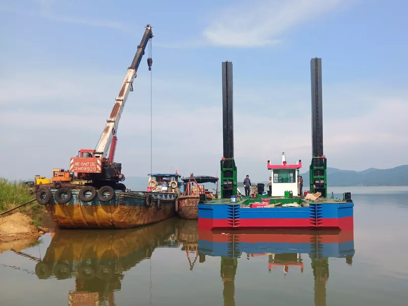 منصة حفارة النهر